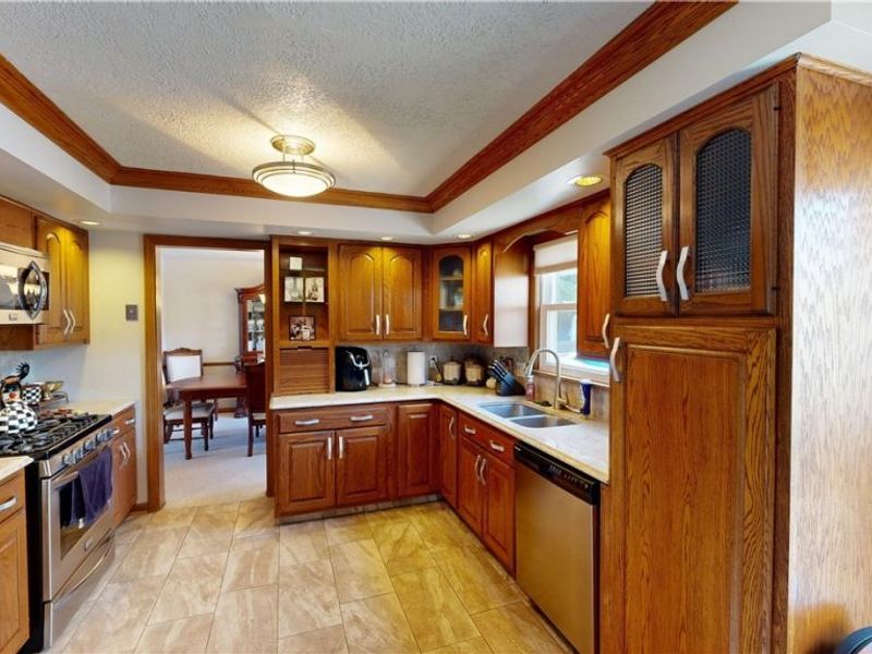 764 Havenwood Drive, Youngstown, OH 44512 Photo 13