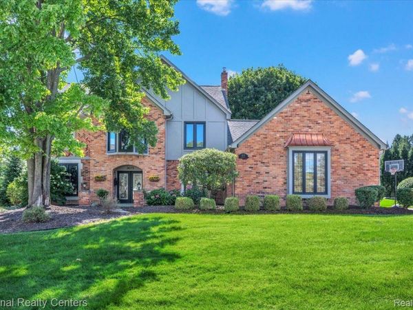 3075 Glengrove Drive , Rochester Hills, Mi 48309