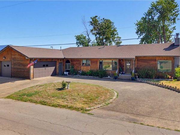 111 S 15th Street , Rogers, AR 72758