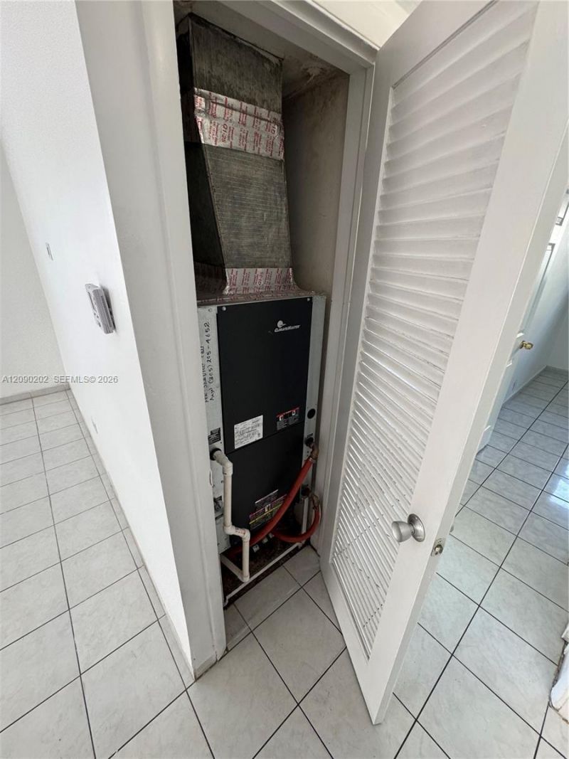 1765 Venice Ln, Unit 4E, North Miami, FL 33181 Photo