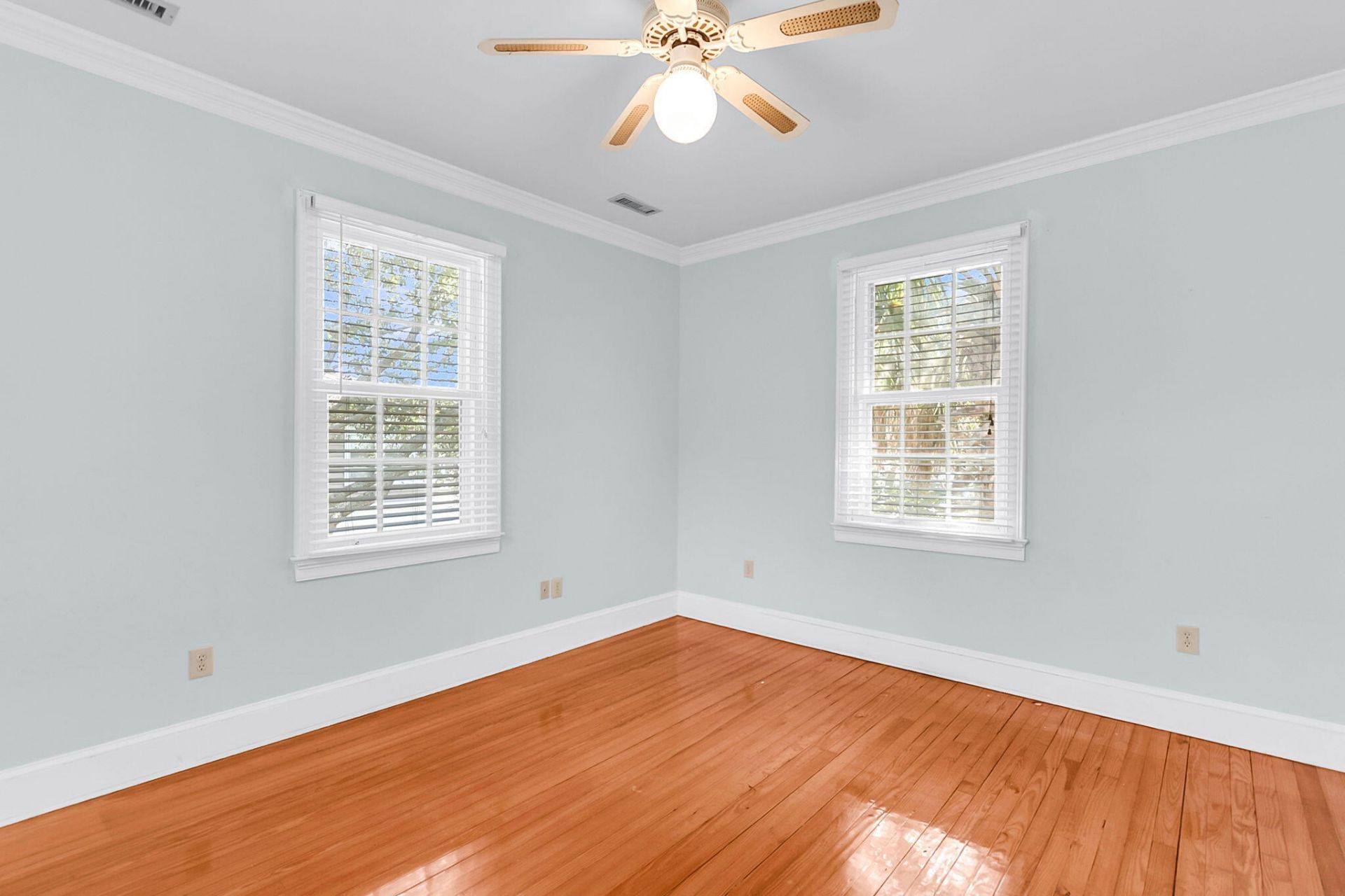 1718 Middle Street Photo 31