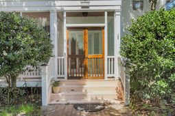 1718 Middle Street photo 4