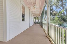 1718 Middle Street photo 4