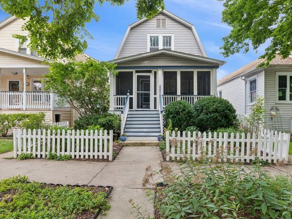 5228 N Ludlam Avenue, Chicago, IL 60630