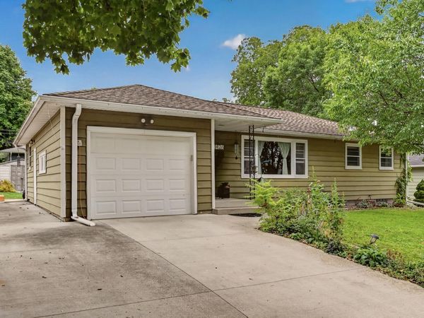 1426 13th Ave NE , Rochester, MN 55906