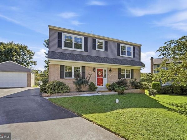 1814 LYNNEWOOD DRIVE, HAVERTOWN, PA 19083