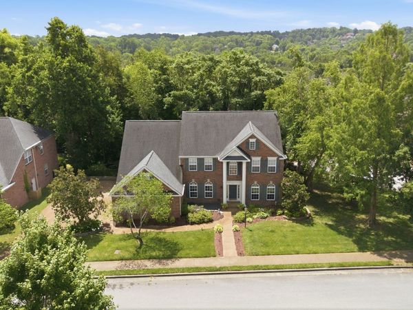 7001 Stone Run Dr , Nashville, TN 37211