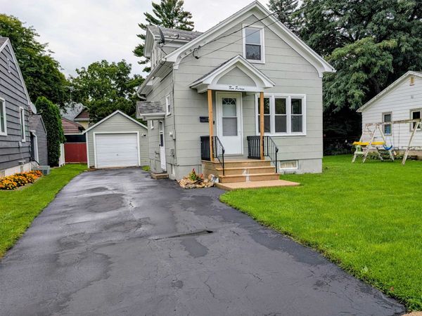 215 Wayland Street, Beaver Dam, WI 53916