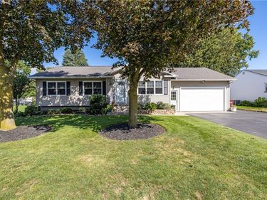 8 Nile Drive , Rochester, NY 14622