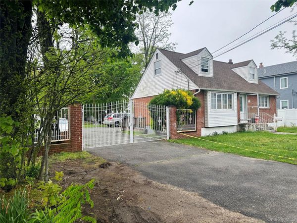 224 Park Avenue, Roosevelt, NY 11575