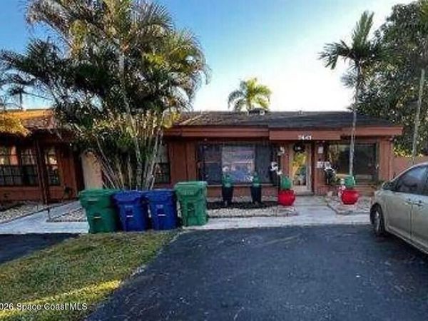 7441 NW 33rd Street , Lauderhill, FL 33351