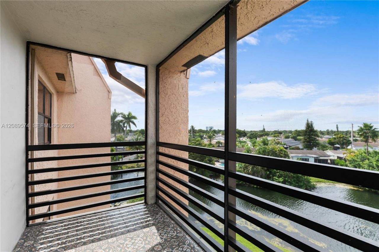 2711 NW 104th Ave , Unit 407, Sunrise, FL 33322 Photo