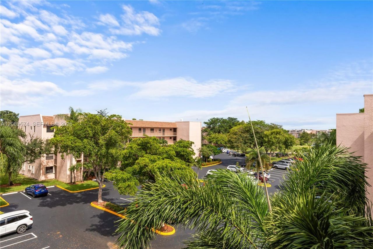 2711 NW 104th Ave , Unit 407, Sunrise, FL 33322 Photo
