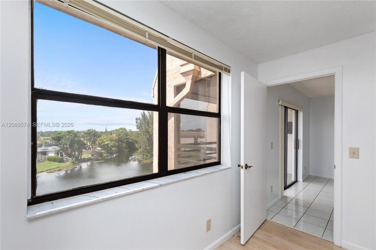 2711 NW 104th Ave , Unit 407, Sunrise, FL 33322 Photo