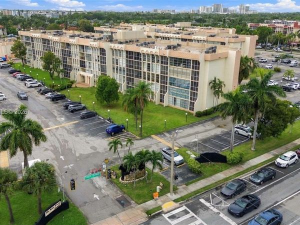 801 Three Islands Blvd, Unit 120, Hallandale Beach, FL 33009
