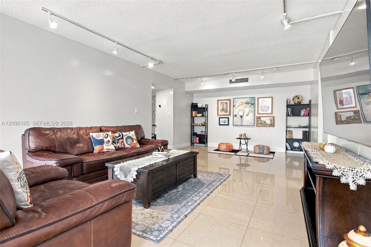 801 Three Islands Blvd, Unit 120, Hallandale Beach, FL 33009 Photo