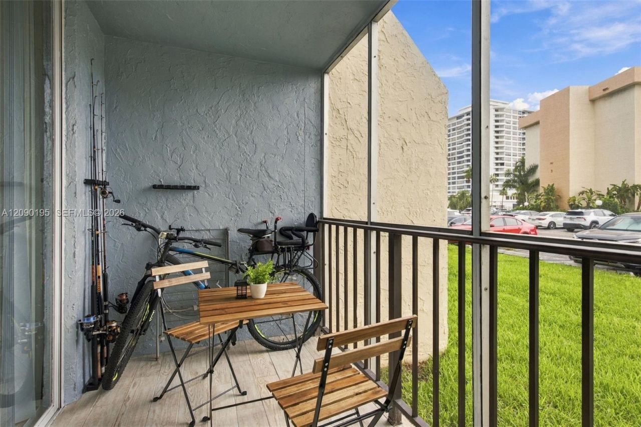 801 Three Islands Blvd, Unit 120, Hallandale Beach, FL 33009 Photo