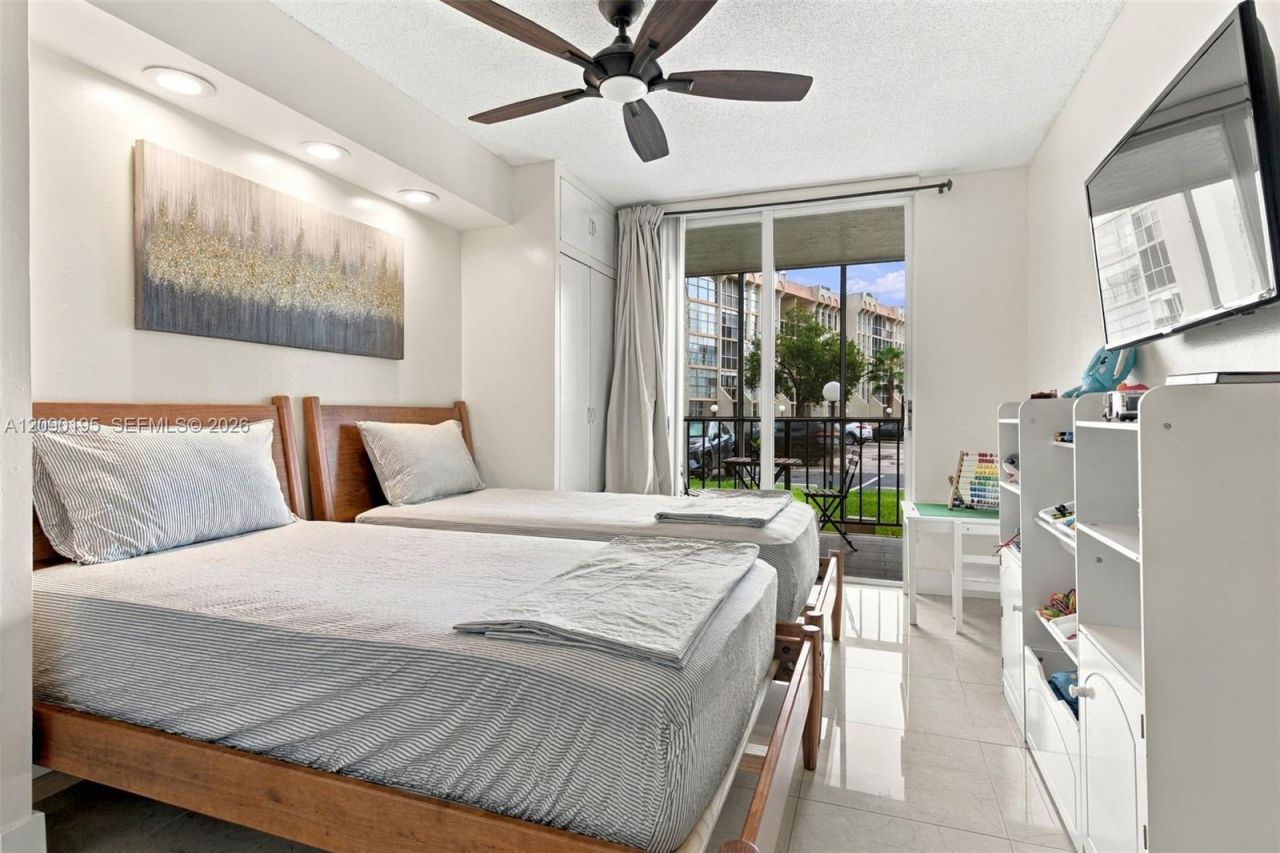 801 Three Islands Blvd, Unit 120, Hallandale Beach, FL 33009 Photo