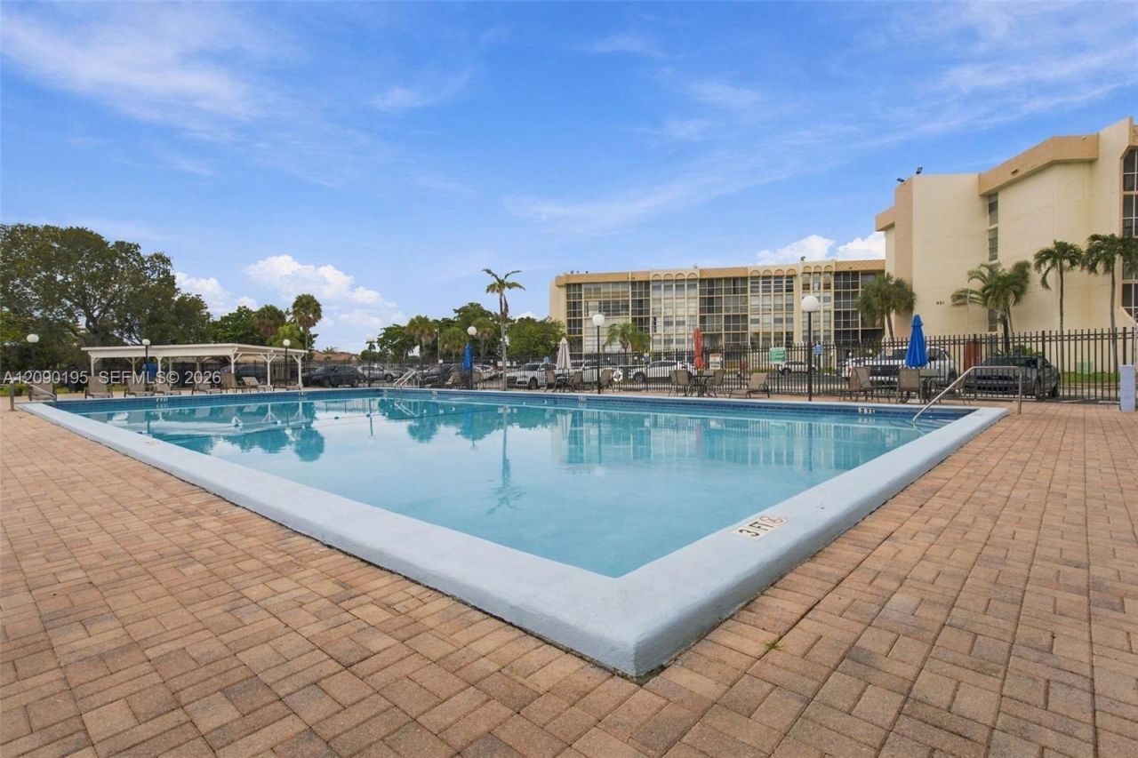 801 Three Islands Blvd, Unit 120, Hallandale Beach, FL 33009 Photo
