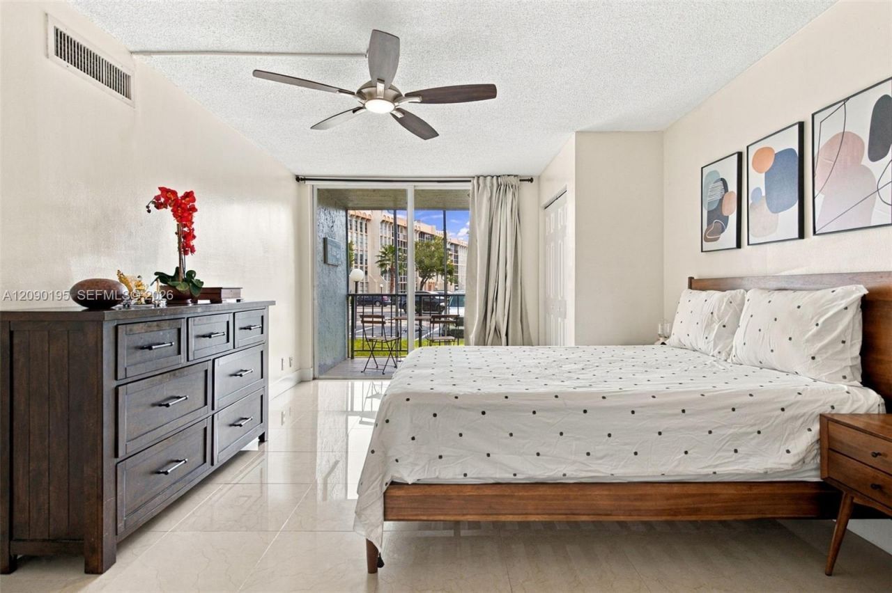 801 Three Islands Blvd, Unit 120, Hallandale Beach, FL 33009 Photo