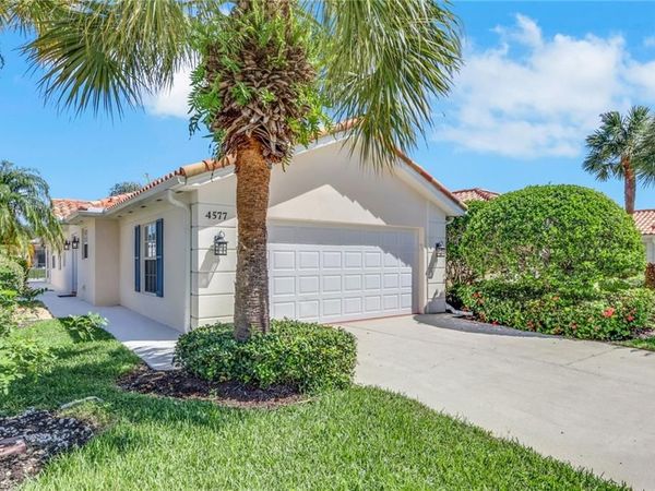 4577 Pasadena CT, NAPLES, FL 34109