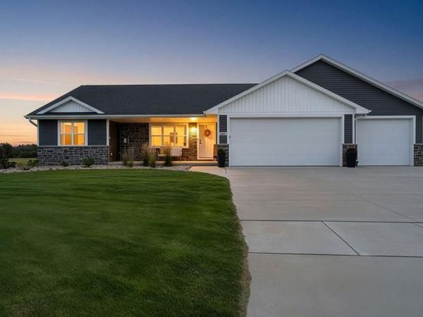 2347 TIGERWOOD TRAIL, De Pere, WI 54115