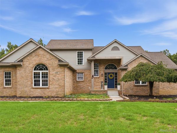 54897 Walnut Drive , Lyon Township, Mi 48165