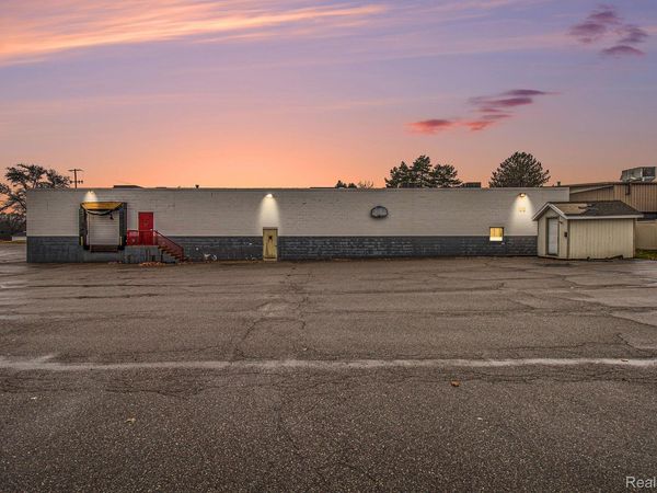 1507 Walli Strasse Drive , Burton, Mi 48509