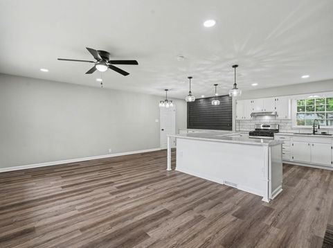 Main Photo