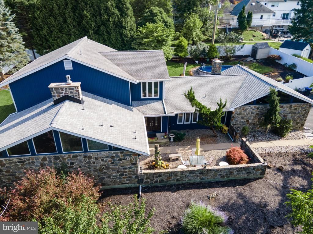 2210 GREENWOOD ROAD , ALLENTOWN, PA 18103
