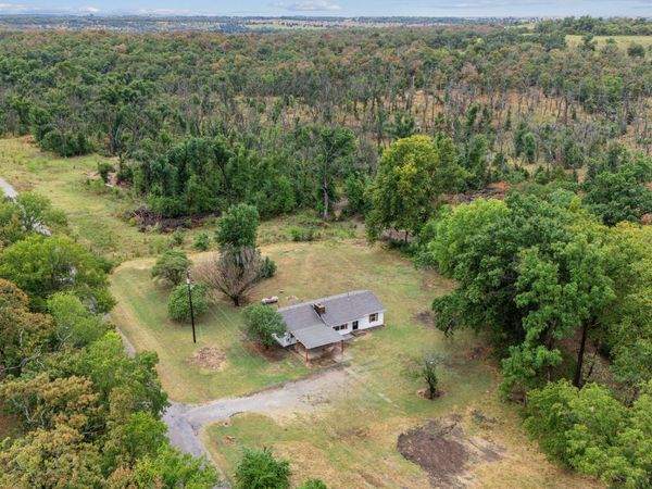 925 W County Road 5990 Road , Pawhuska, OK 74056