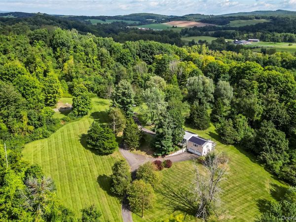 847 Route 82 , Elizaville, NY 12523