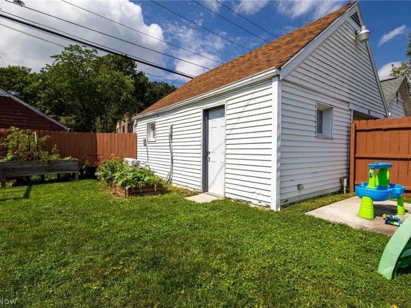 631 Lawson Avenue , Steubenville, OH 43952 Photo 33