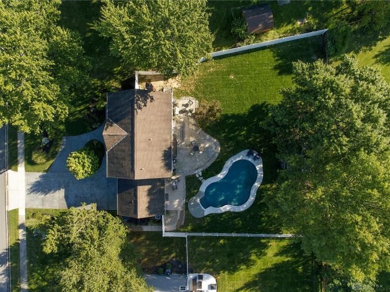 1097 Deerhaven Court, Miamitwpclermont, OH 45150 Photo 4