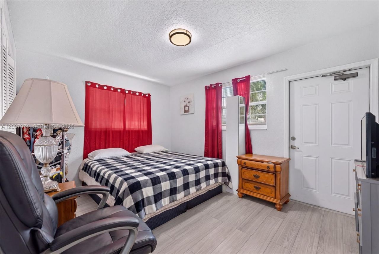 730 N 64th Ave, Hollywood, FL 33024 Photo