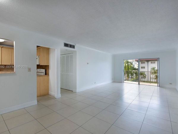 8107 SW 72nd Ave , Unit 302E, Miami, FL 33143
