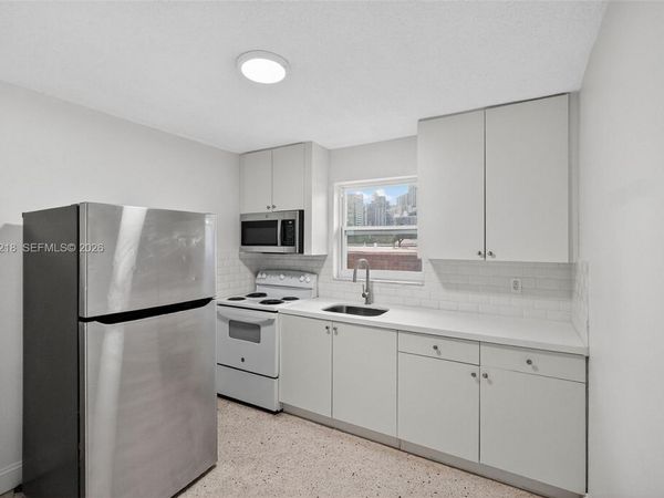 458 SW 9th St , Unit 2, Miami, FL 33130