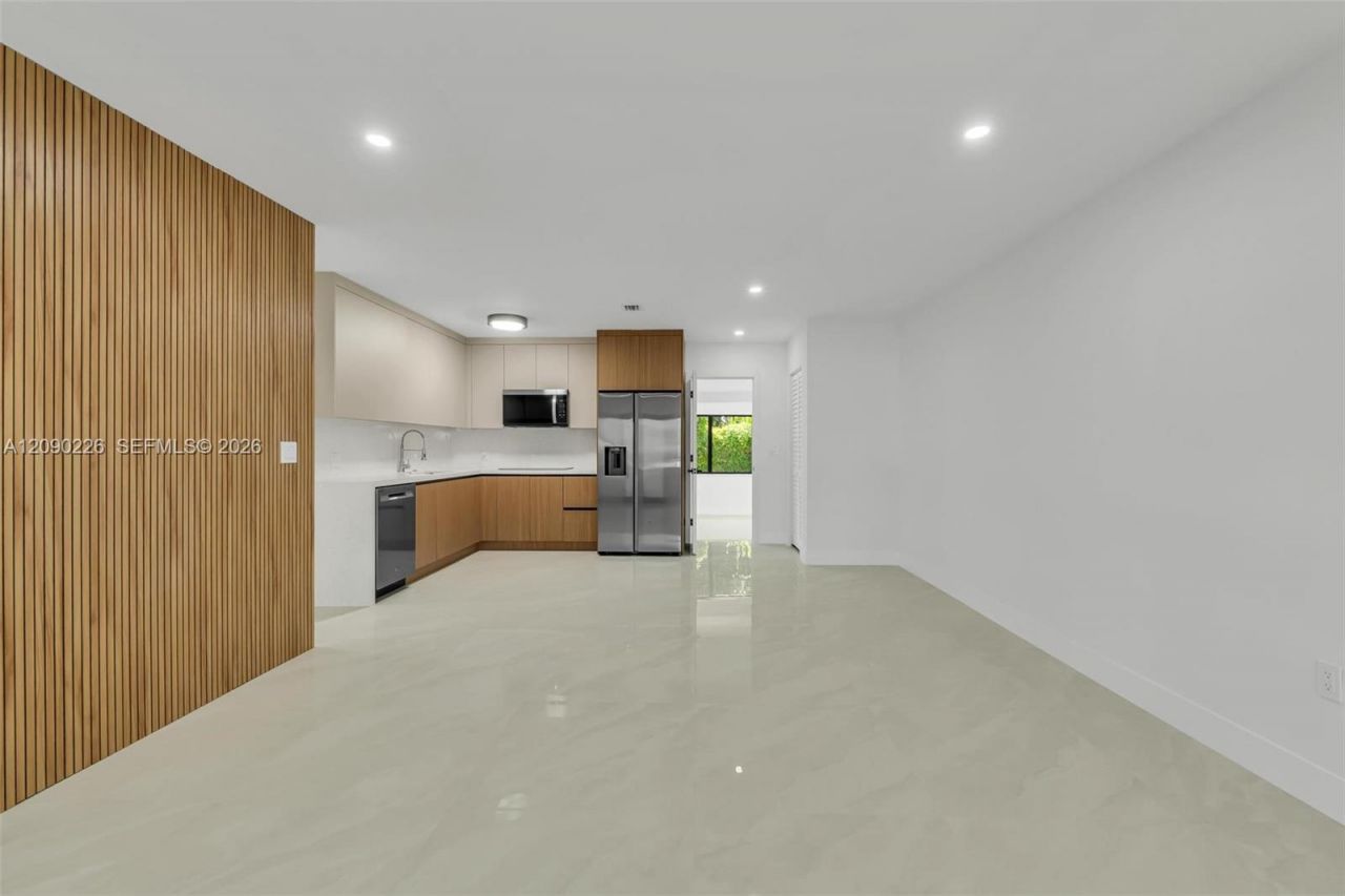 1700 NW 131st St, Miami, FL 33167 Photo