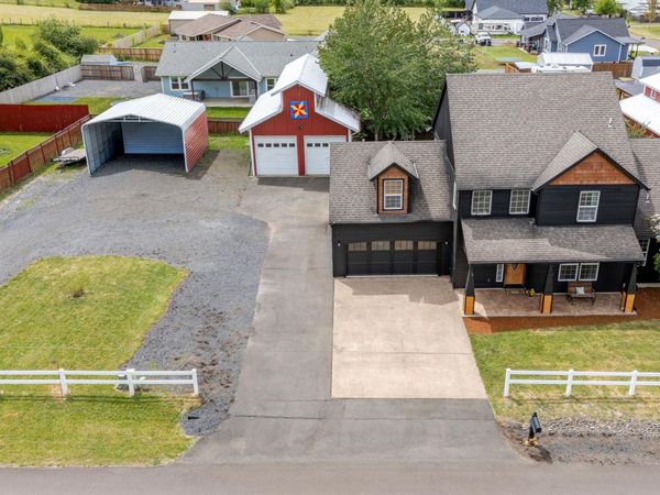 1140 46th Av, Sweet Home, OR 97386