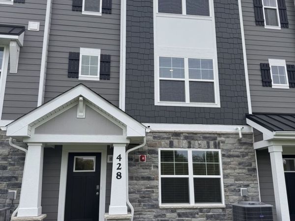 428 Lakeshore Court , Unit 428, St. Charles, IL 60174