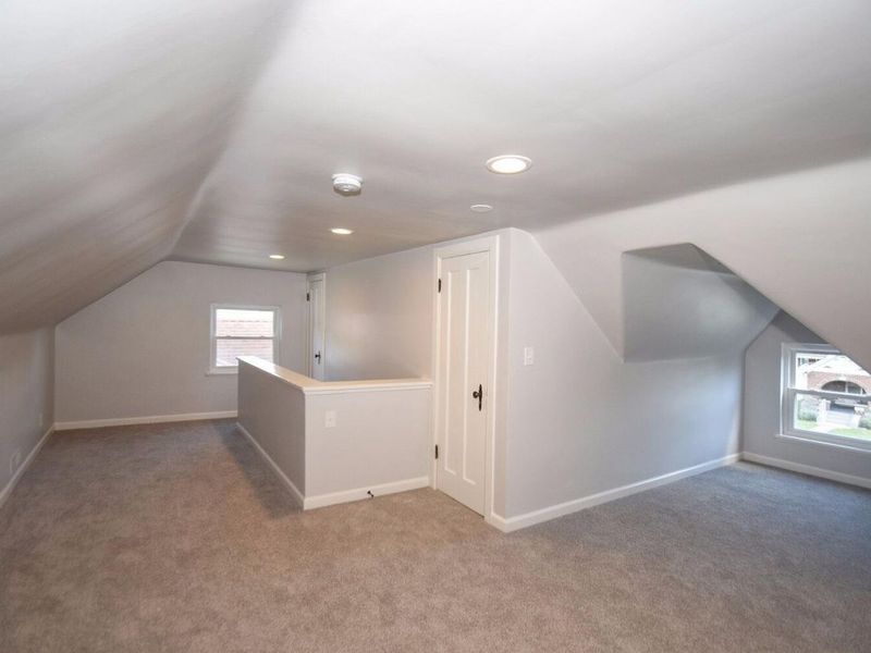 6828 Buckingham Place, Columbia Township, OH 45227 Photo 13