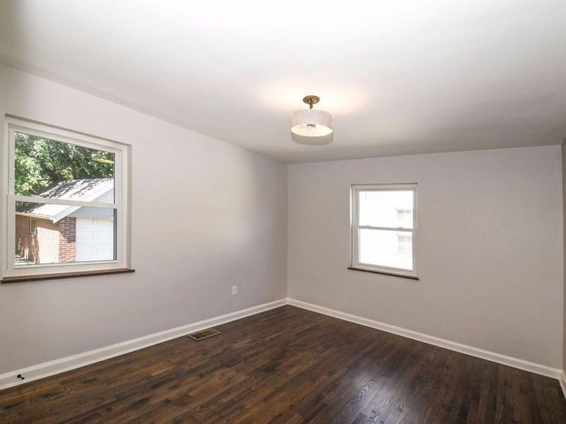 6828 Buckingham Place, Columbia Township, OH 45227 Photo 9