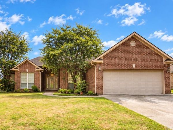 165 Pumice Dr, Sherwood, AR 72120