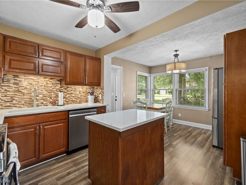 127 Edgewood Drive, Berea, OH 44017 Photo 14