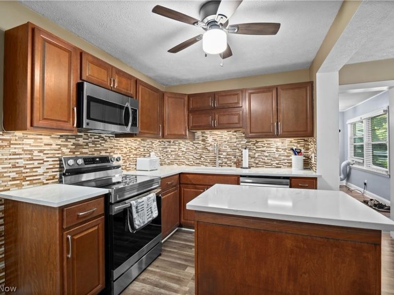 127 Edgewood Drive, Berea, OH 44017 Photo 15