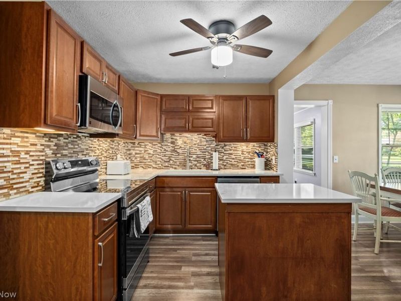 127 Edgewood Drive, Berea, OH 44017 Photo 16