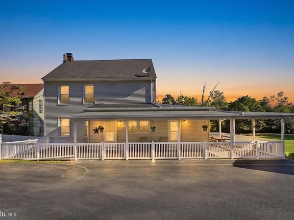 1010 CROSS KEYS ROAD, LEESPORT, PA 19533