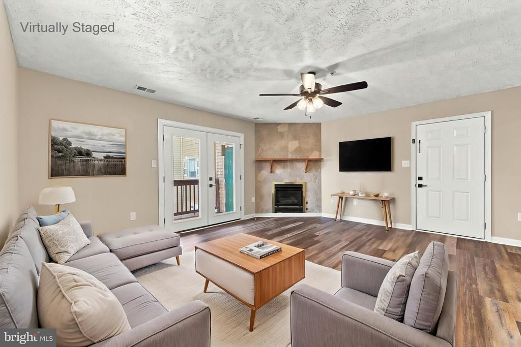 1290 Ox Road, Unit E-6, Woodstock, VA 22664 Main Photo