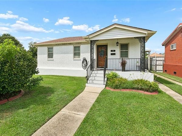 56 CREAGAN Avenue , Gretna, LA 70121