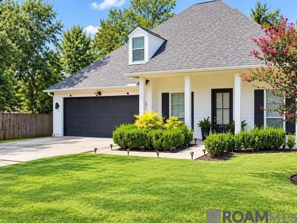 5948 Parkknoll Place Dr, Baton Rouge, LA 70816